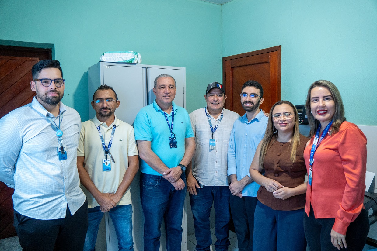 Prefeita Adeilza Soares recebe representantes da Cagepa para apresentação de projetos de abastecimento de água e esgotamento sanitário em São Domingos
