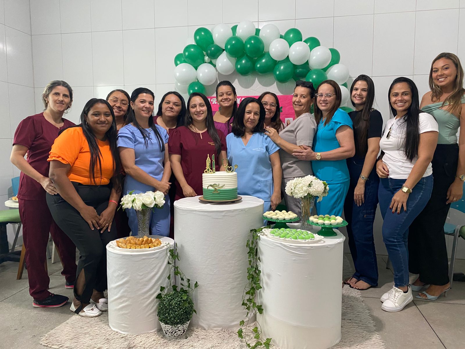 Secretaria de Saúde de São Domingos realiza homenagem pelo Dia da Enfermagem